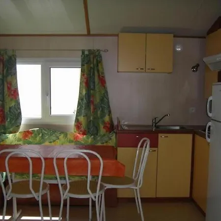 Mobile Homes Plage הייר